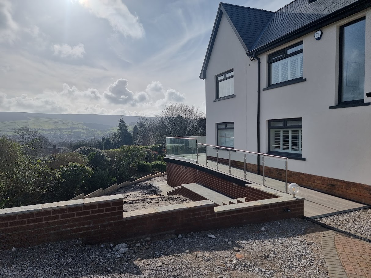 A glass garden terrace in Glossop — further view of the completed installation