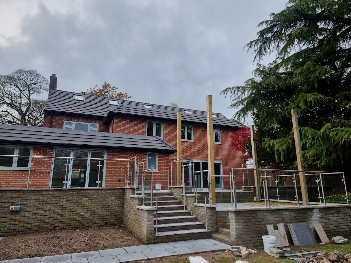 A stainless and glass terrace in Tytherington — further view of the completed installation