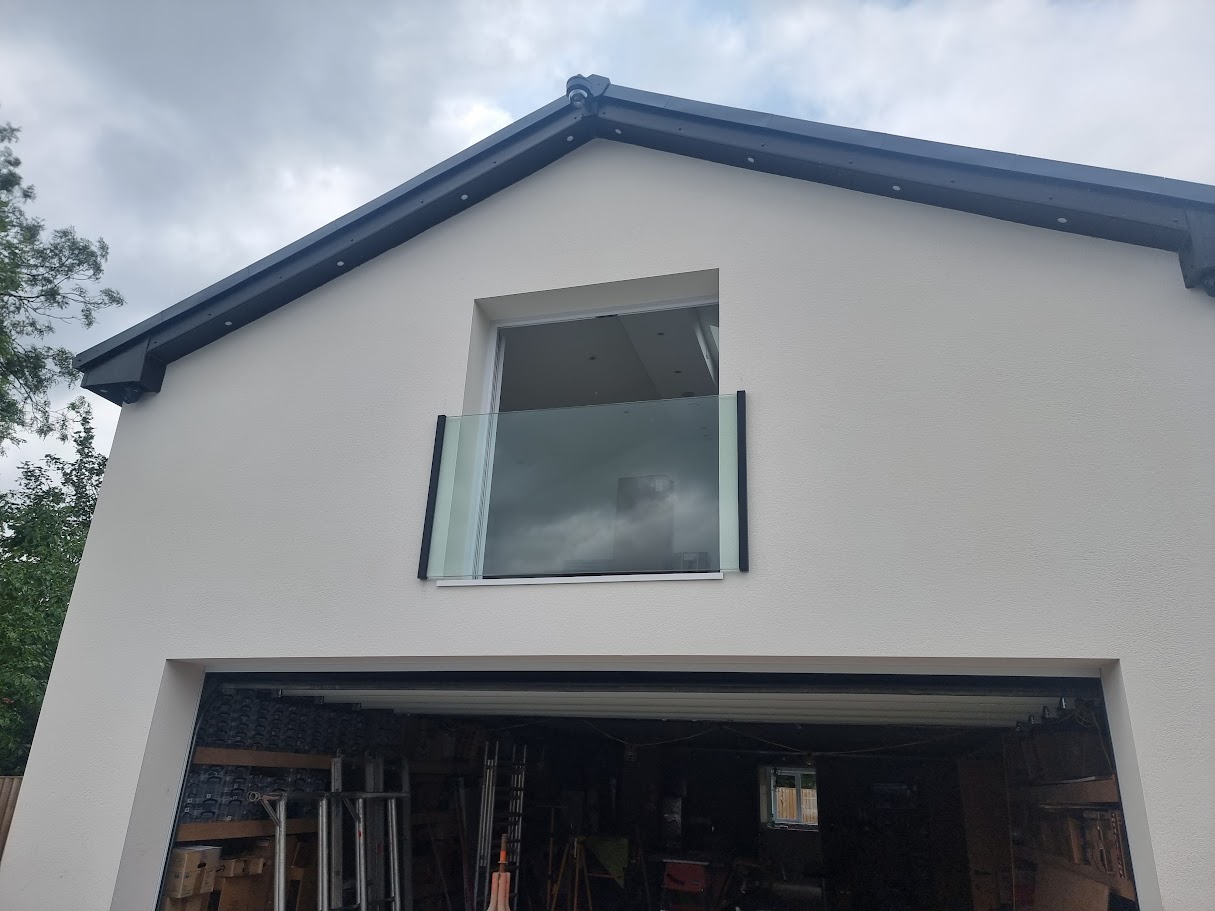 Juliette Balconies installed by Manchester Balustrades — photo 6