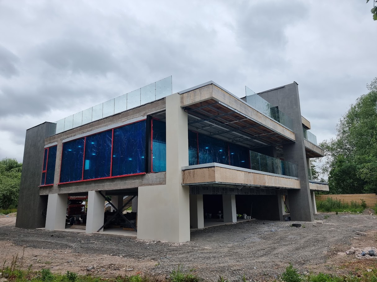 A riverside terrace project in Chester — further view of the completed installation