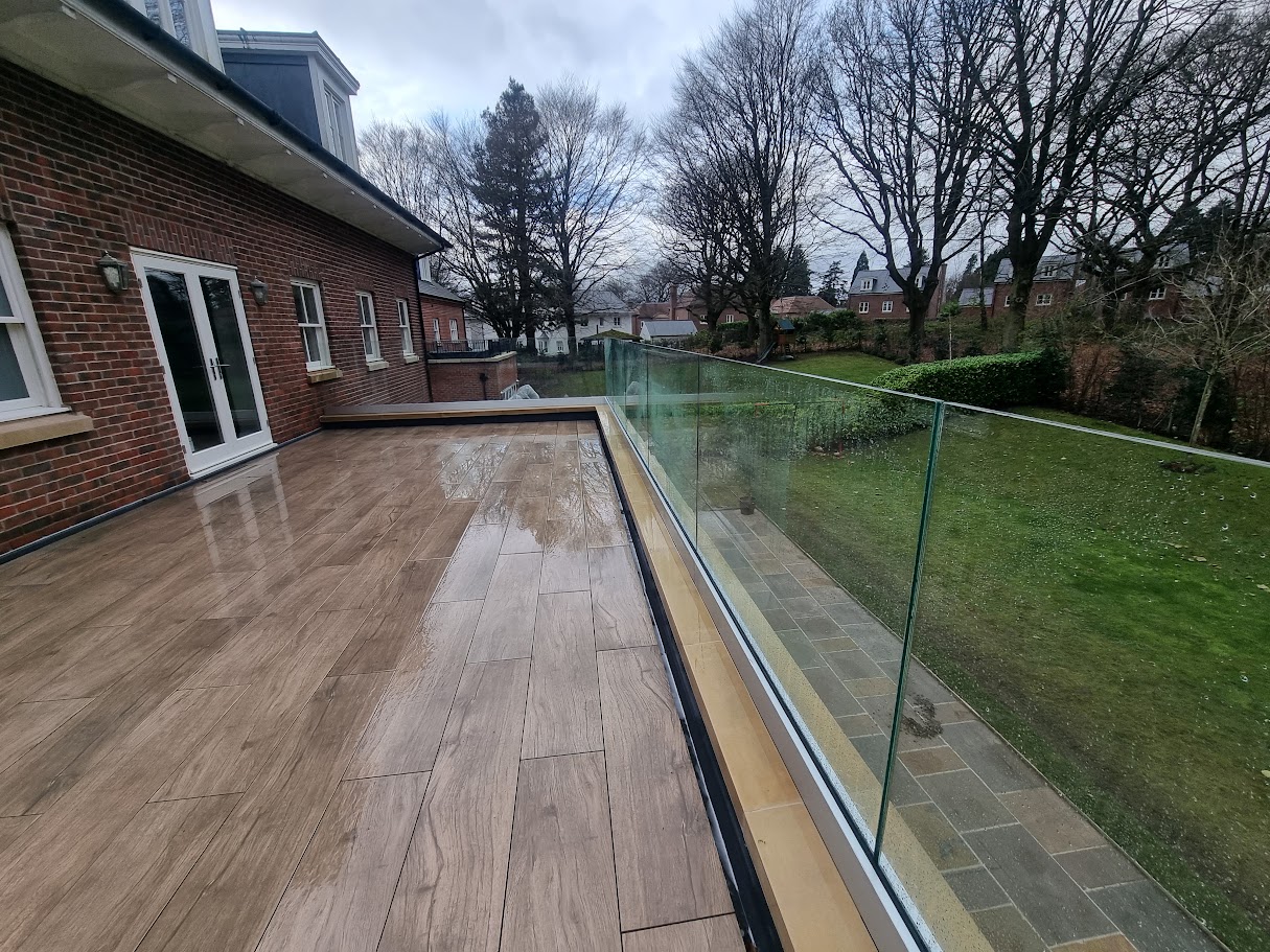 A frameless glass roof terrace in Nether Alderley — Manchester Balustrades installation