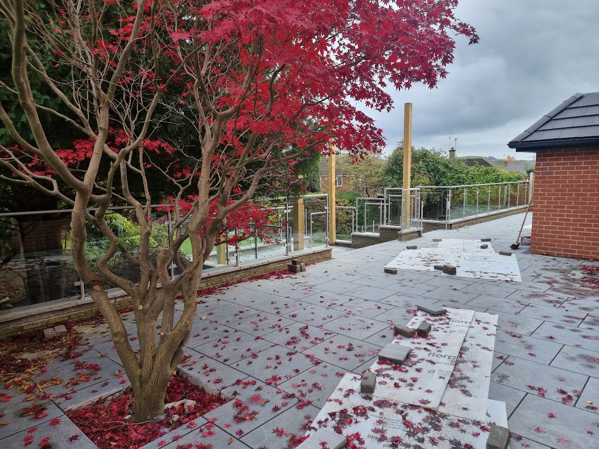 A stainless and glass terrace in Tytherington — further view of the completed installation