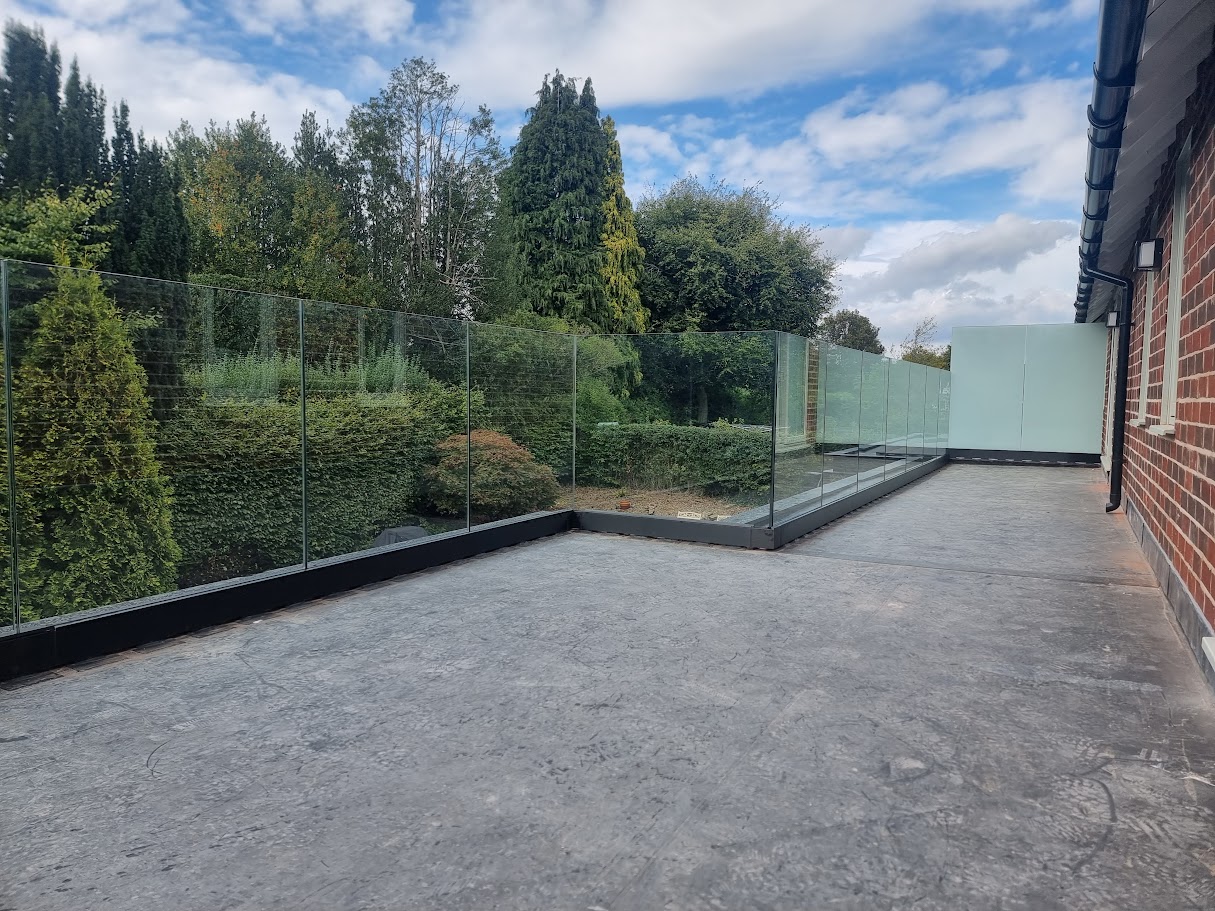 Channel Glass Balustrade Systems installed by Manchester Balustrades — photo 4